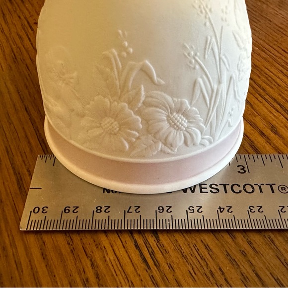 Lladro Collector’s Society Bell - Spring - Picture 8 of 8